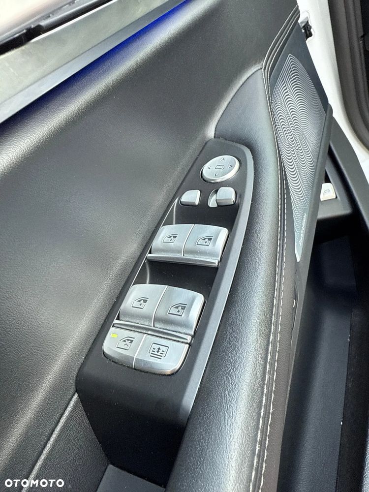 BMW Seria 7 750Li xDrive sport - 24