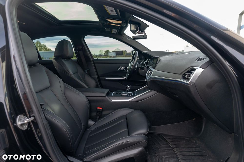 BMW Seria 3 - 33