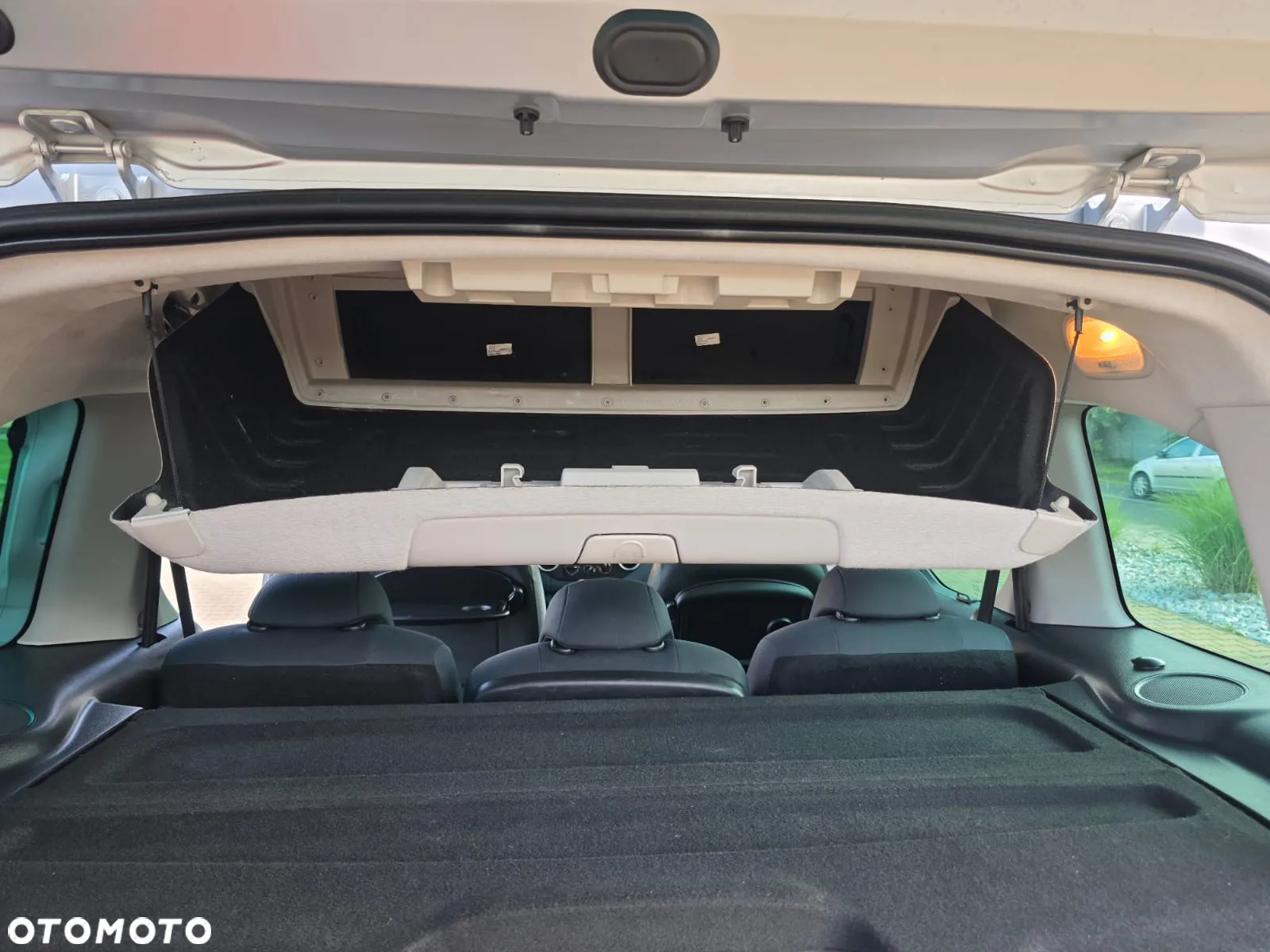 Peugeot Partner Tepee HDi FAP 110 Family - 13