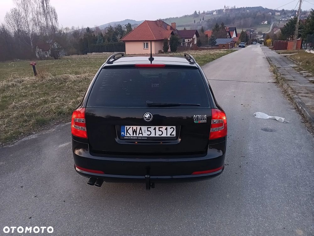 Skoda Octavia 2.0 TSI RS - 6