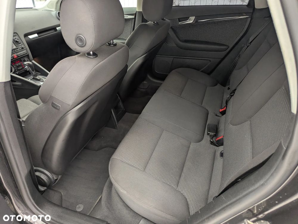 Audi A3 Sportback 2.0 TFSI (DSG) S tronic S line Sportpaket plus - 19