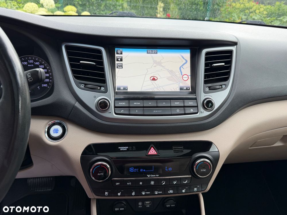 Hyundai Tucson blue 1.7 CRDi 2WD DCT Premium - 36
