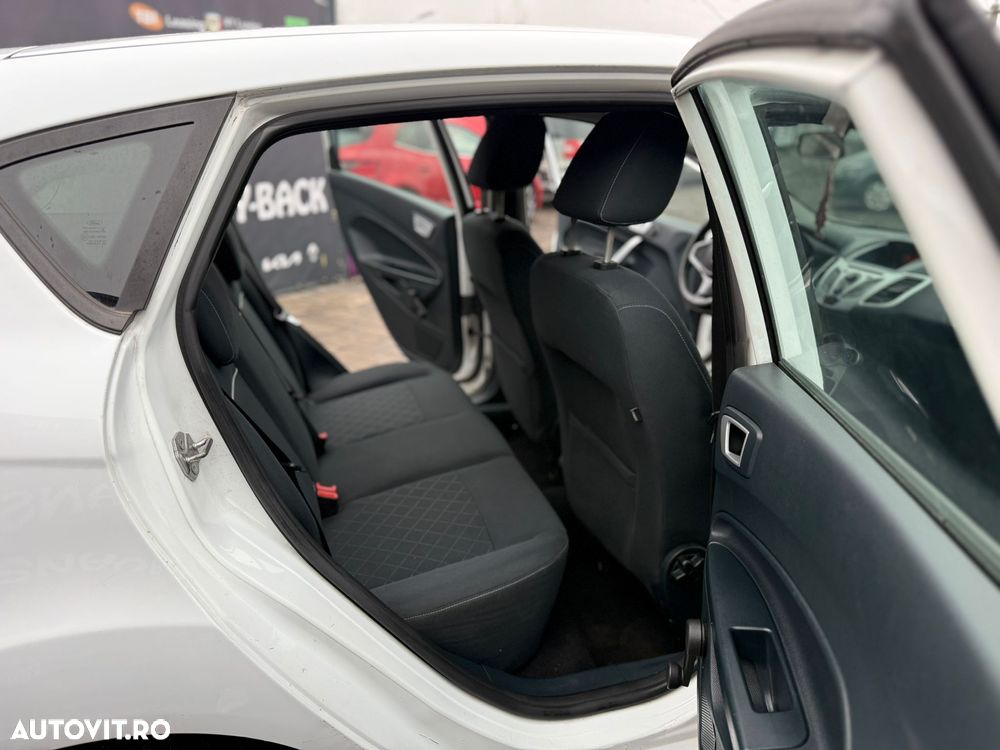 Ford Fiesta - 7