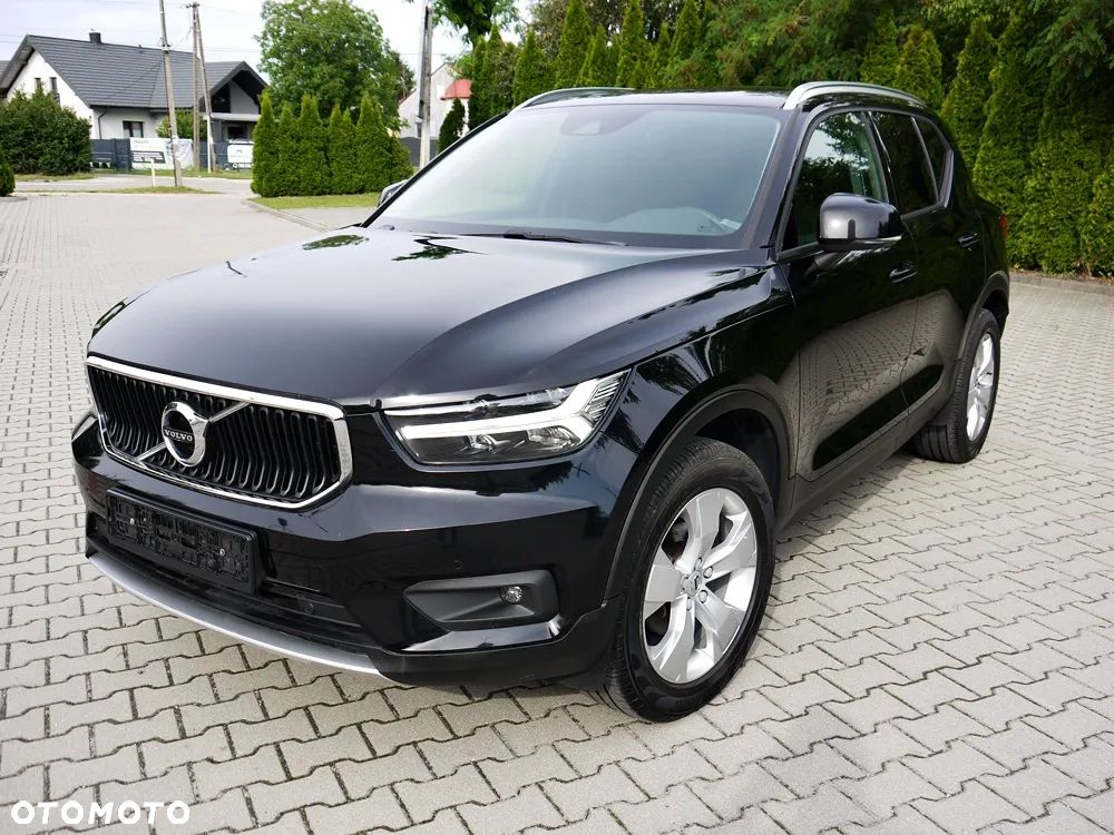 Volvo XC 40 T3 Momentum - 1