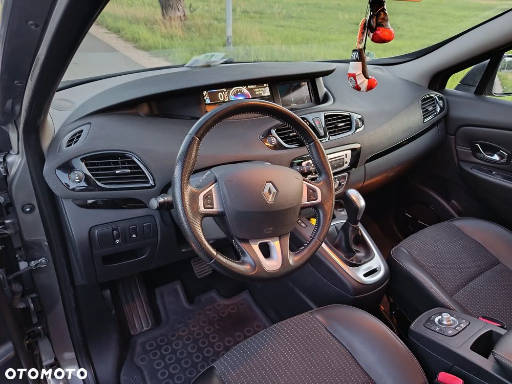 Renault Grand Scenic dCi 150 Automatik Bose Edition - 15