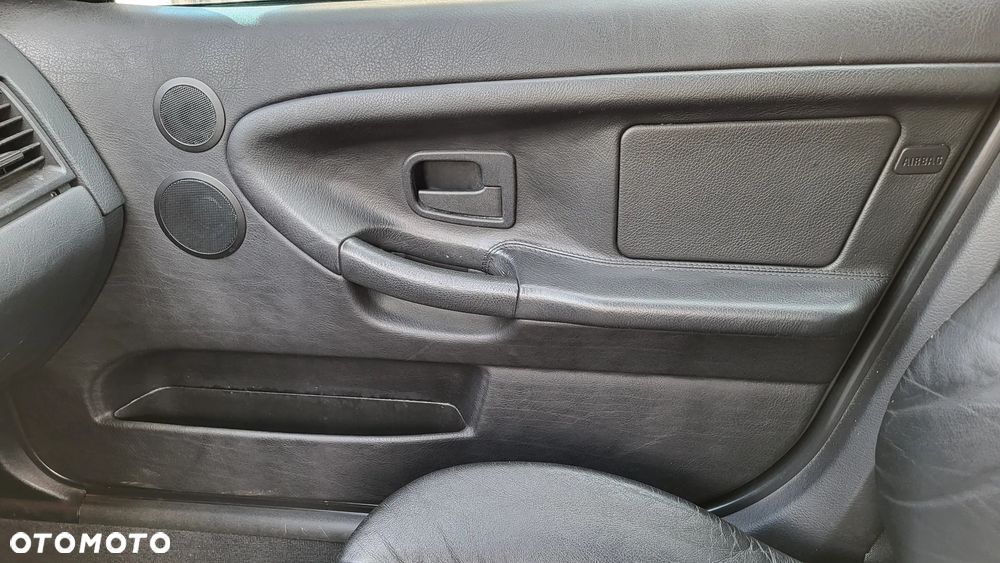 BMW Seria 3 316i - 16