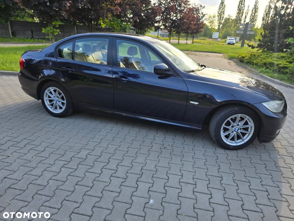 BMW Seria 3 - 33
