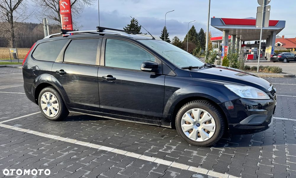 Ford Focus 1.6 16V Ambiente - 9