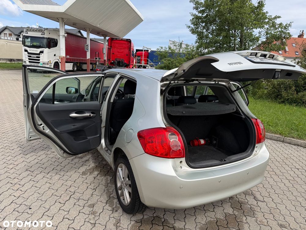 Toyota Auris 1.6 VVT-i Premium - 3