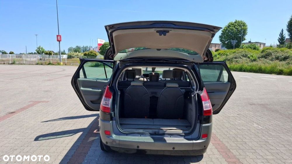 Renault Scenic 1.9 dCi Confort Privilege - 11