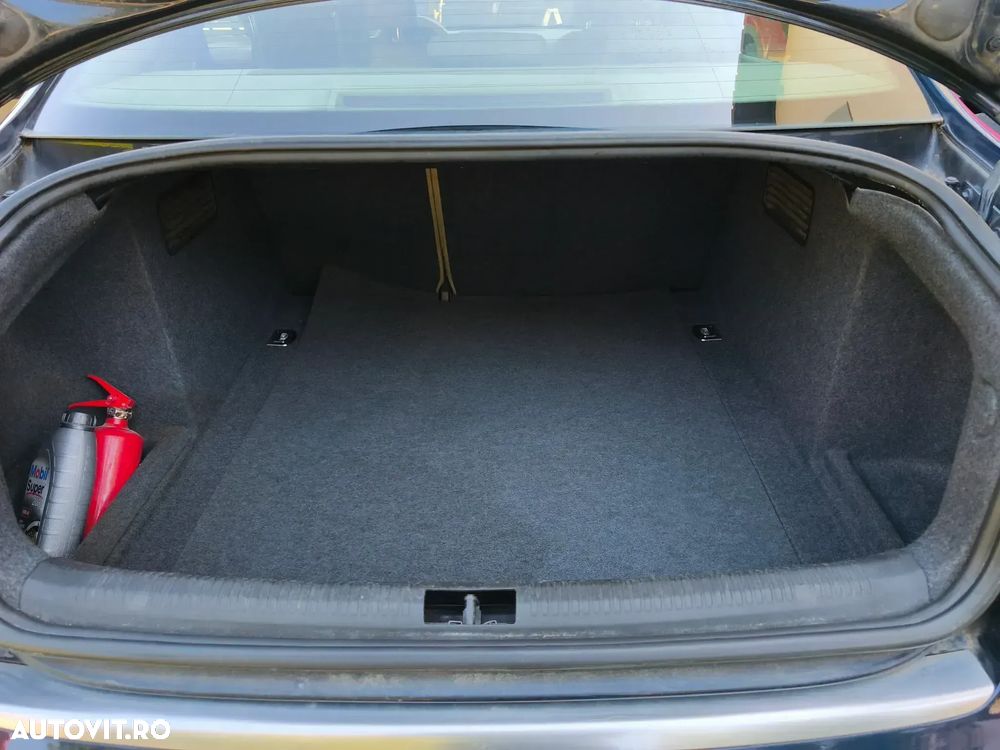 Audi A4 Limuzina - 9