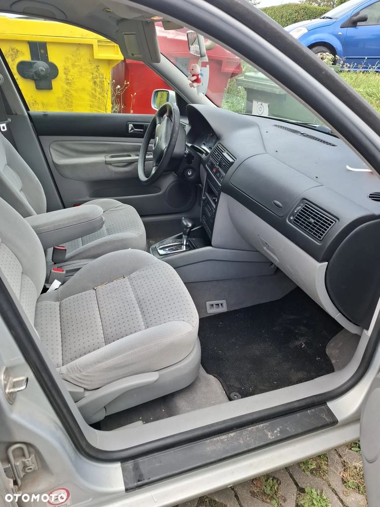 Volkswagen Golf 1.6 Trendline - 6
