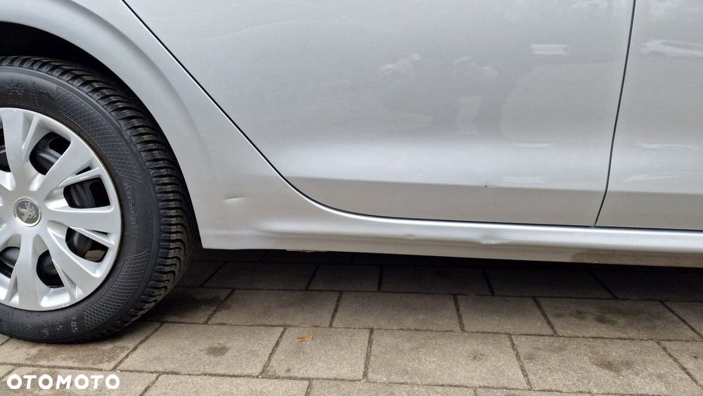 Peugeot 208 1.2 PureTech Active - 13