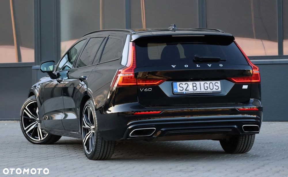 Volvo V60 T8 AWD Twin Engine Geartronic R-Design - 5