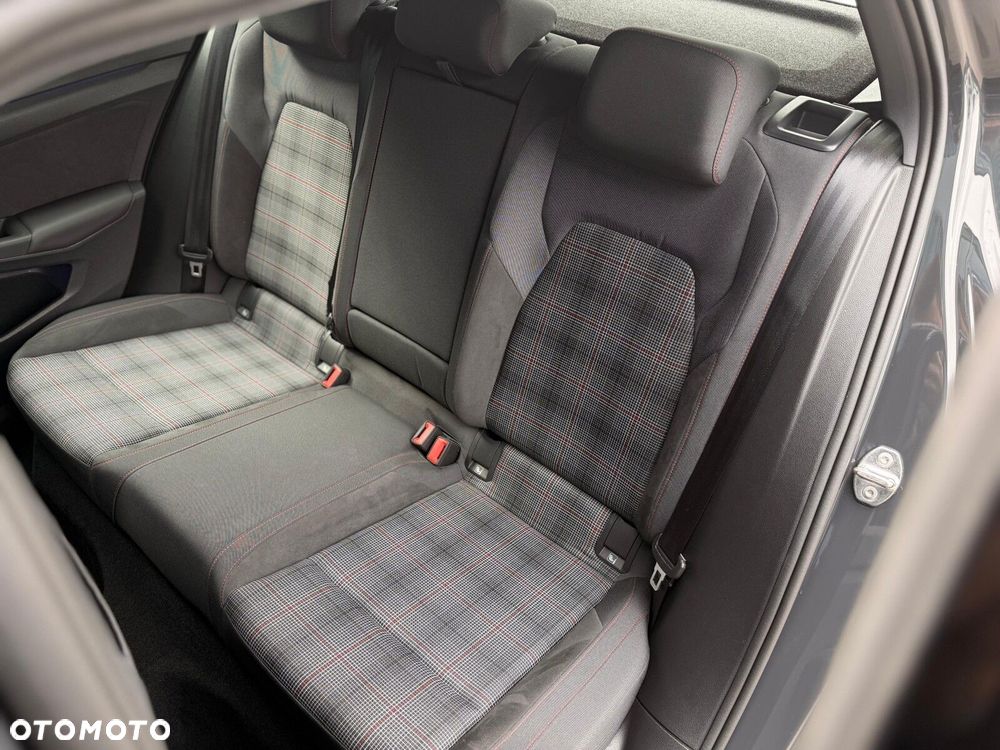 Volkswagen Golf 2.0 TSI GTI DSG - 21