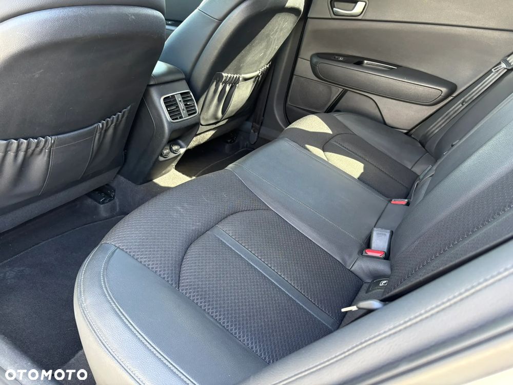 Kia Optima 1.7 CRDI L DCT - 22