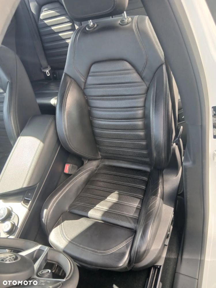 Alfa Romeo Stelvio 2.0 Turbo Executive Q4 - 22