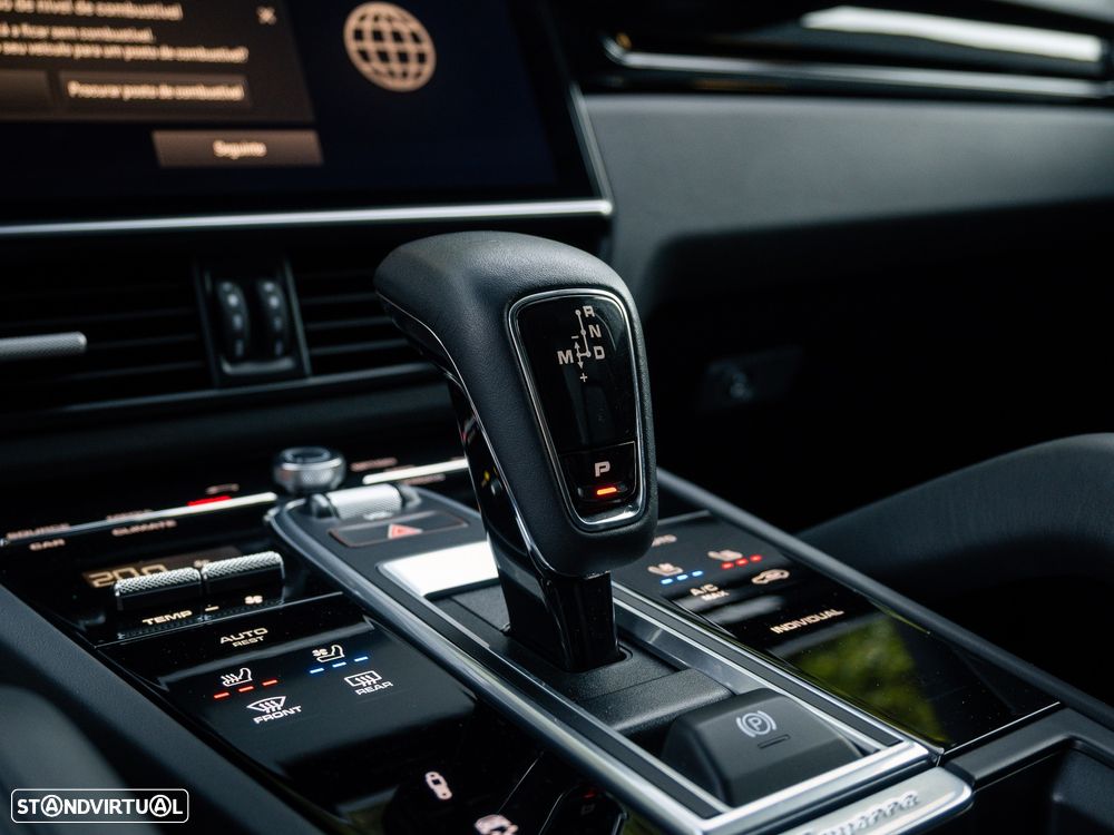 Porsche Cayenne E-Hybrid - 38