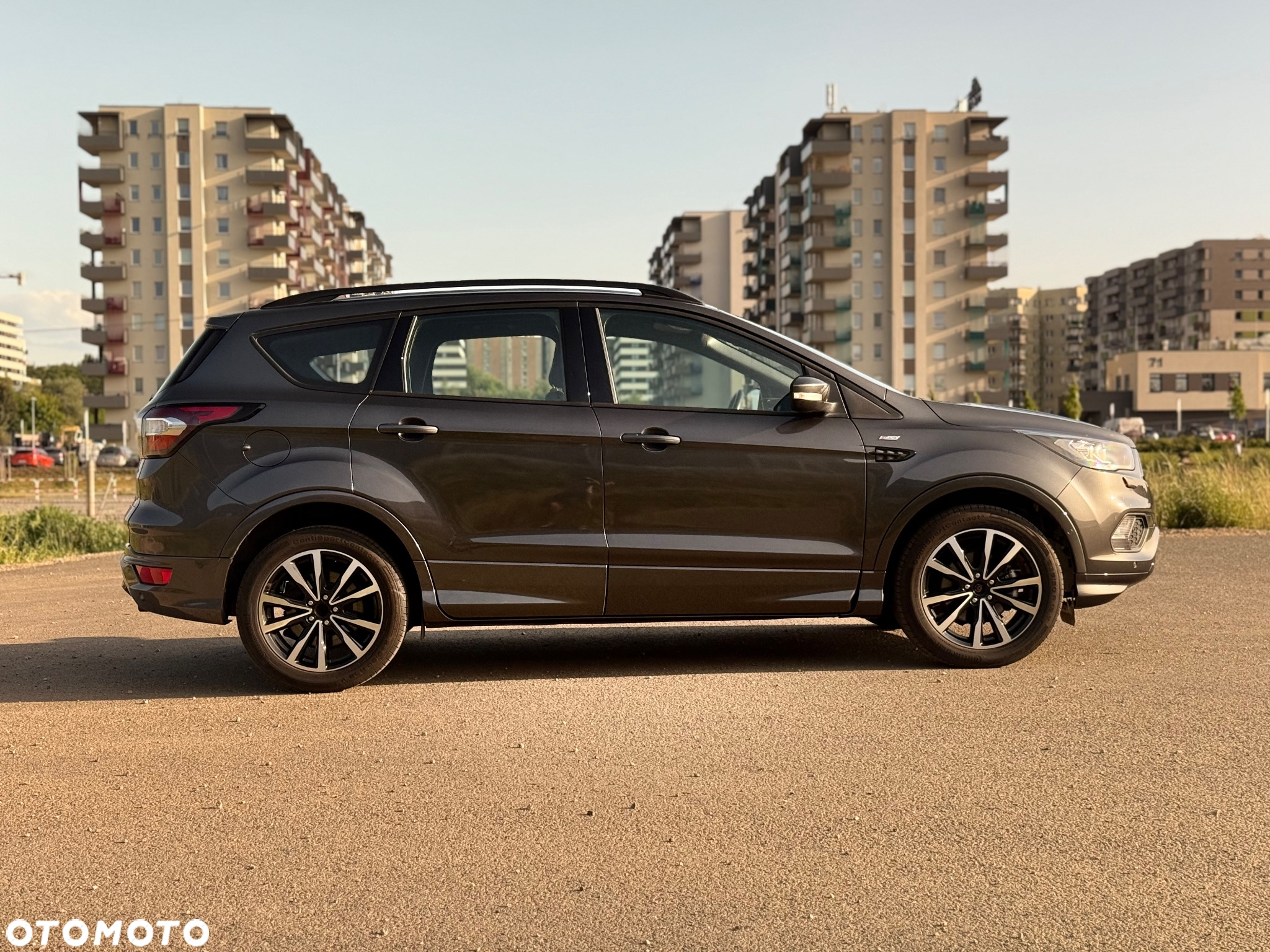 Ford Kuga 1.5 EcoBoost 2x4 ST-Line - 7