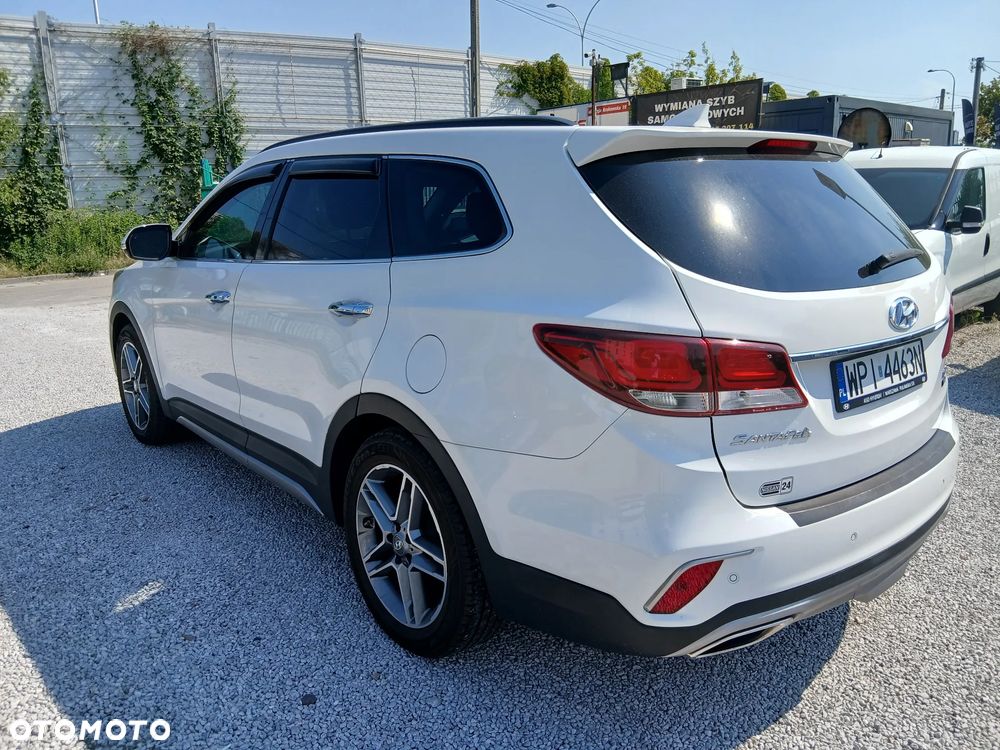 Hyundai Santa Fe - 4