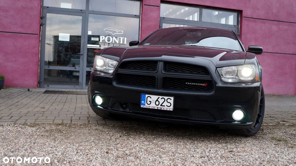 Dodge Charger - 4