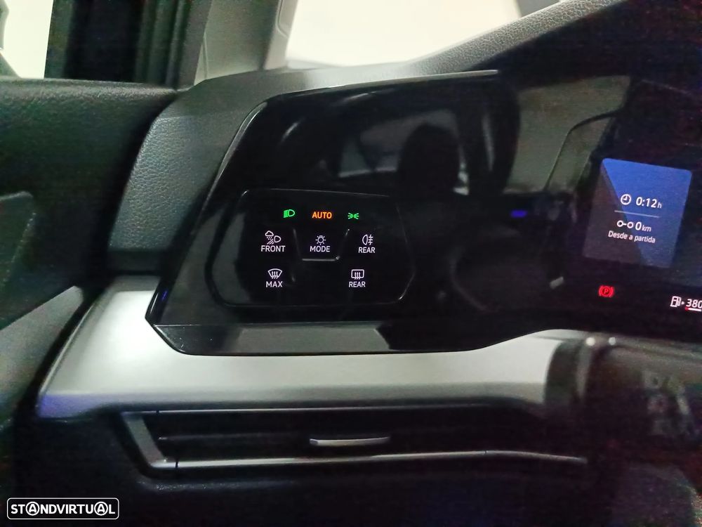 VW Golf 1.0 TSI Life - 27