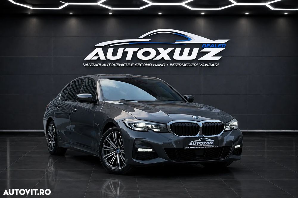 BMW Seria 3 330e iPerformance M Sport - 15