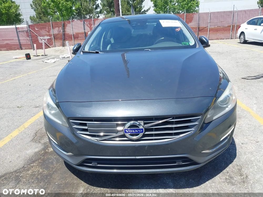 Volvo S60 - 16