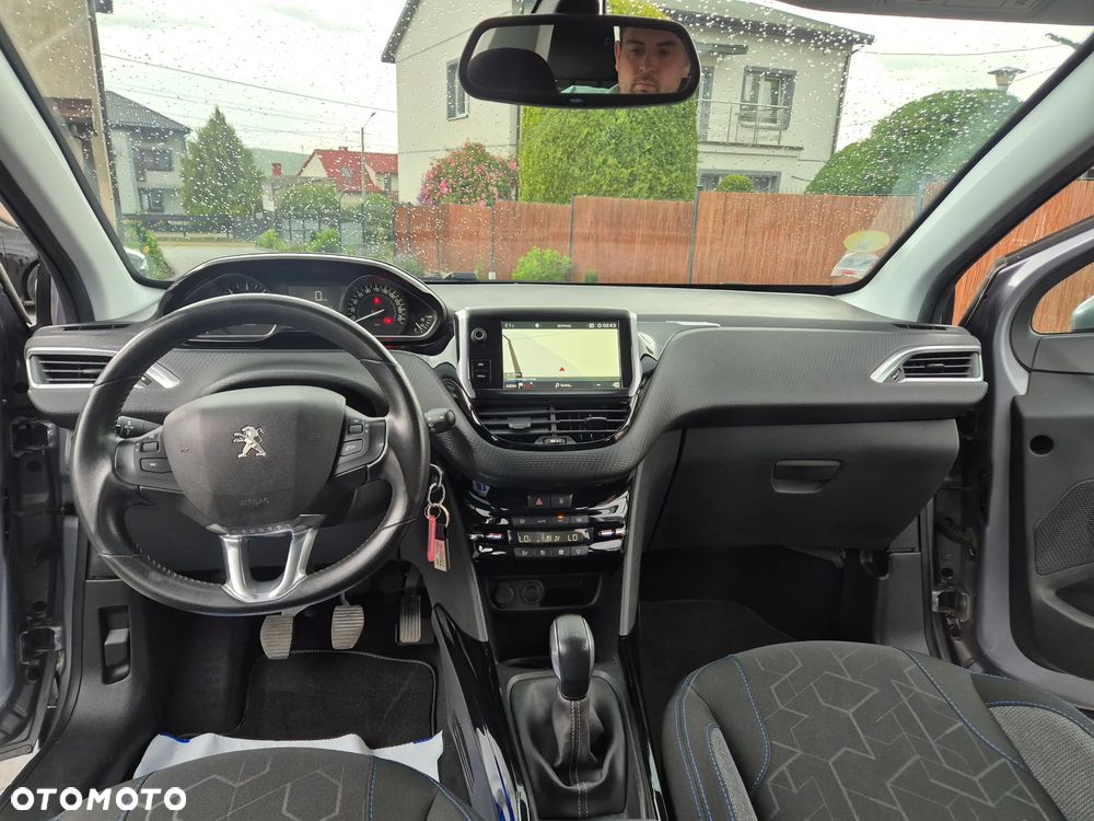 Peugeot 2008 1.5 BlueHDi Style - 16