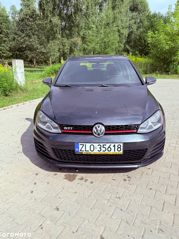Volkswagen Golf GTI (BlueMotion Technology) DSG - 2