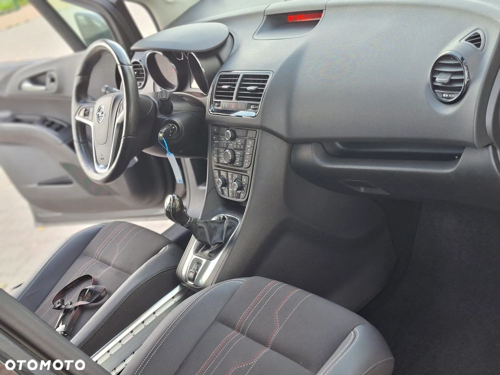 Opel Meriva - 13