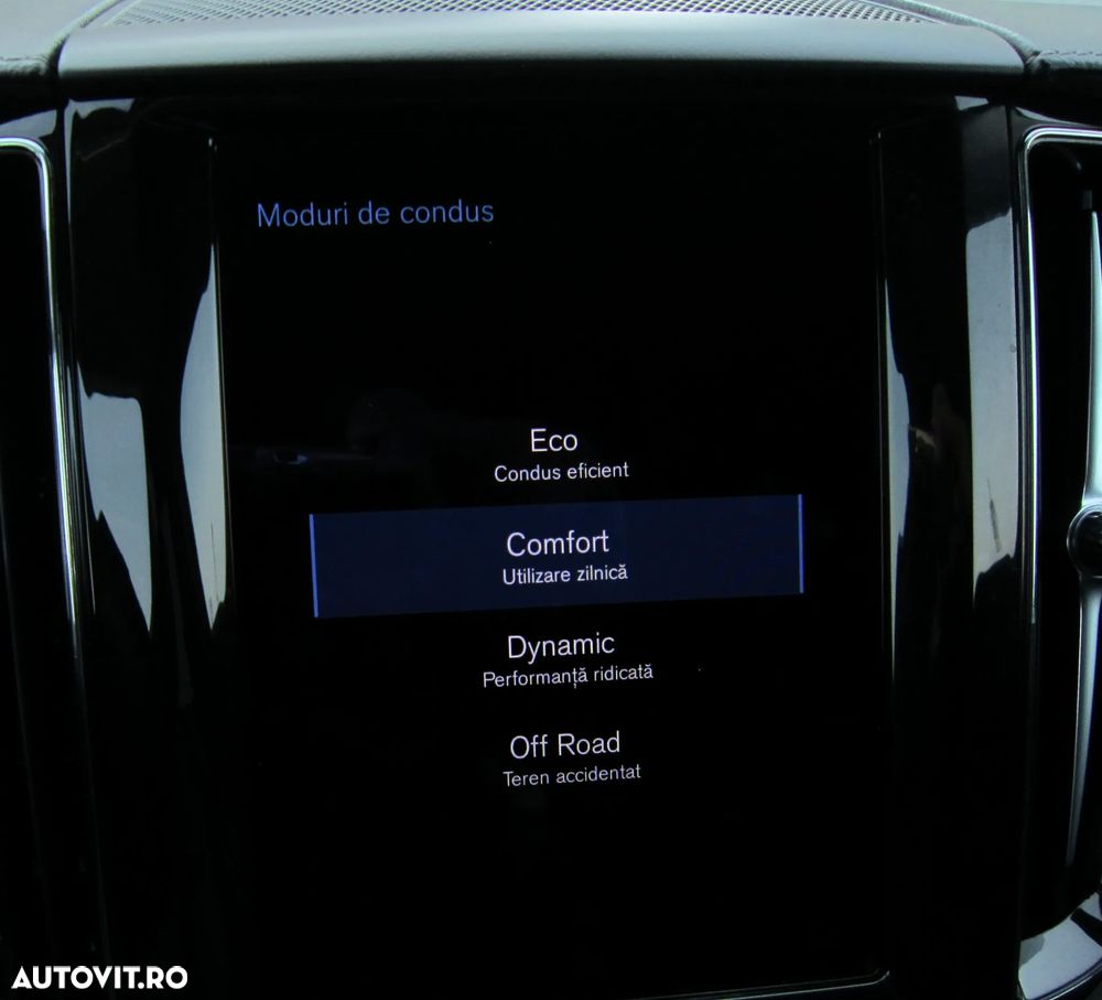 Volvo XC 60 B4 D AWD Geartronic Inscription - 34