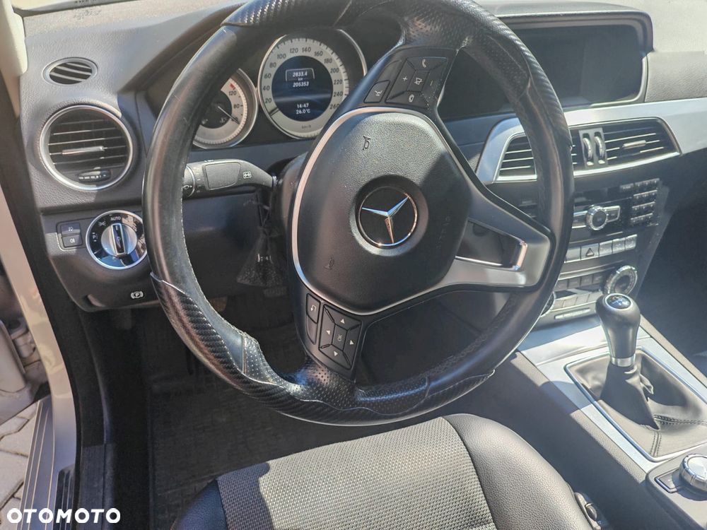 Mercedes-Benz Klasa C 200 CDI BlueEff Classic - 9