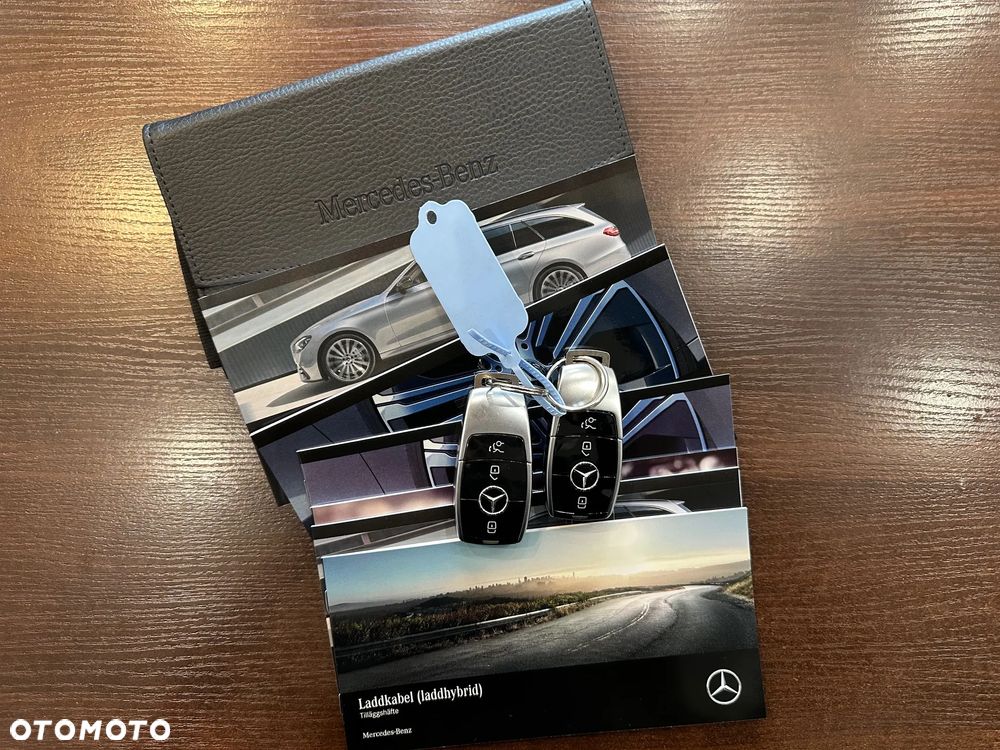 Mercedes-Benz Klasa E 300 de 4Matic 9G-TRONIC Avantgarde - 36