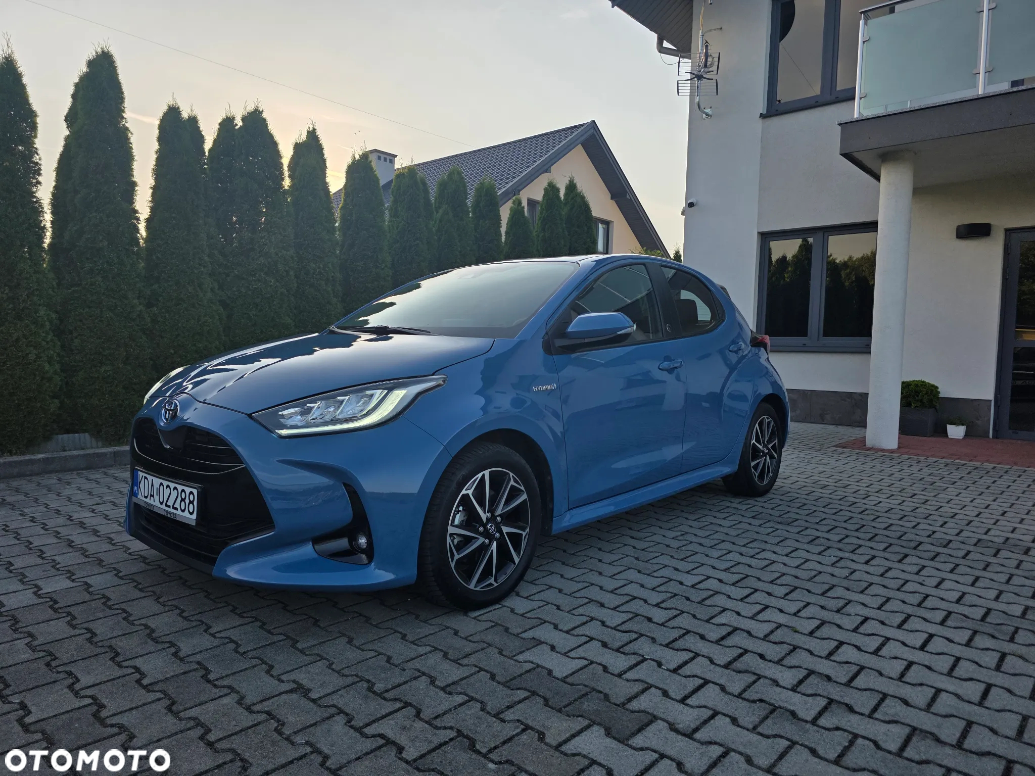 Toyota Yaris Hybrid 1.5 VVT-i Team Deutschland - 15