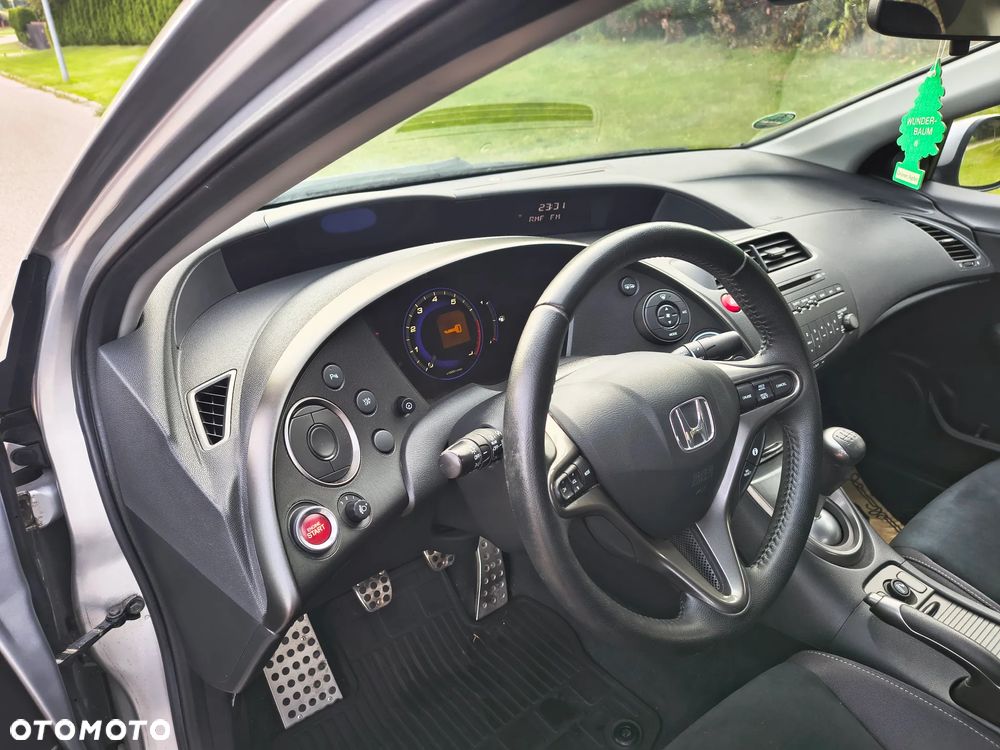 Honda Civic 1.4 i-VTEC Sport - 21