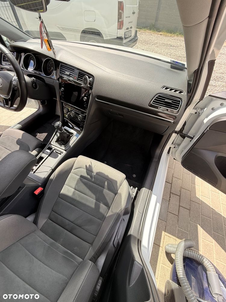 Volkswagen Golf 1.5 TSI ACT OPF Highline - 10
