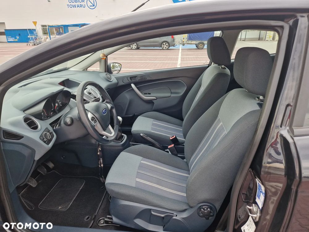 Ford Fiesta - 9