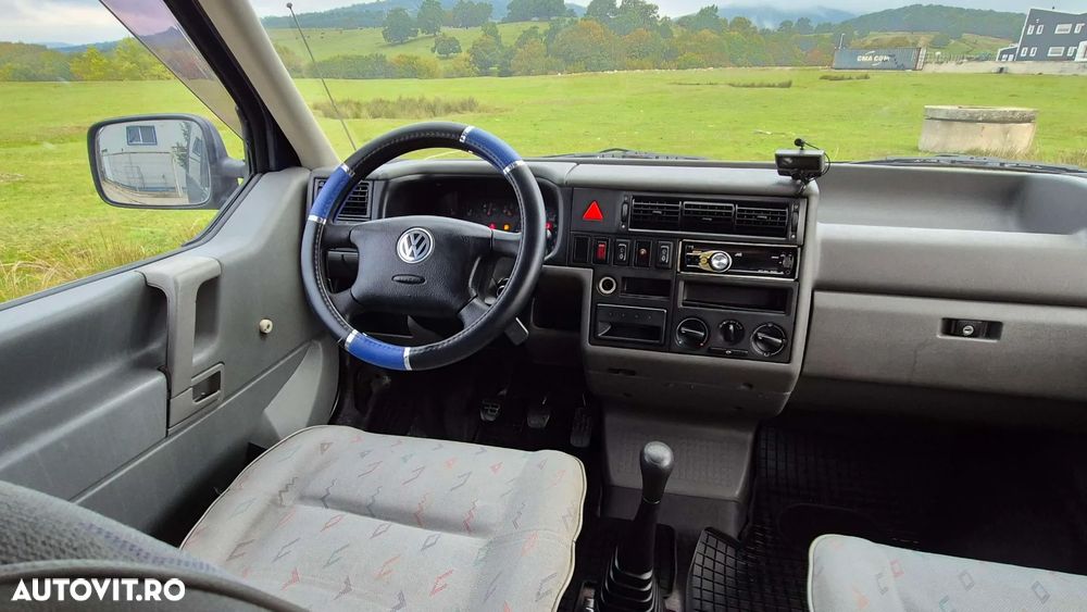 Volkswagen Transporter - 22
