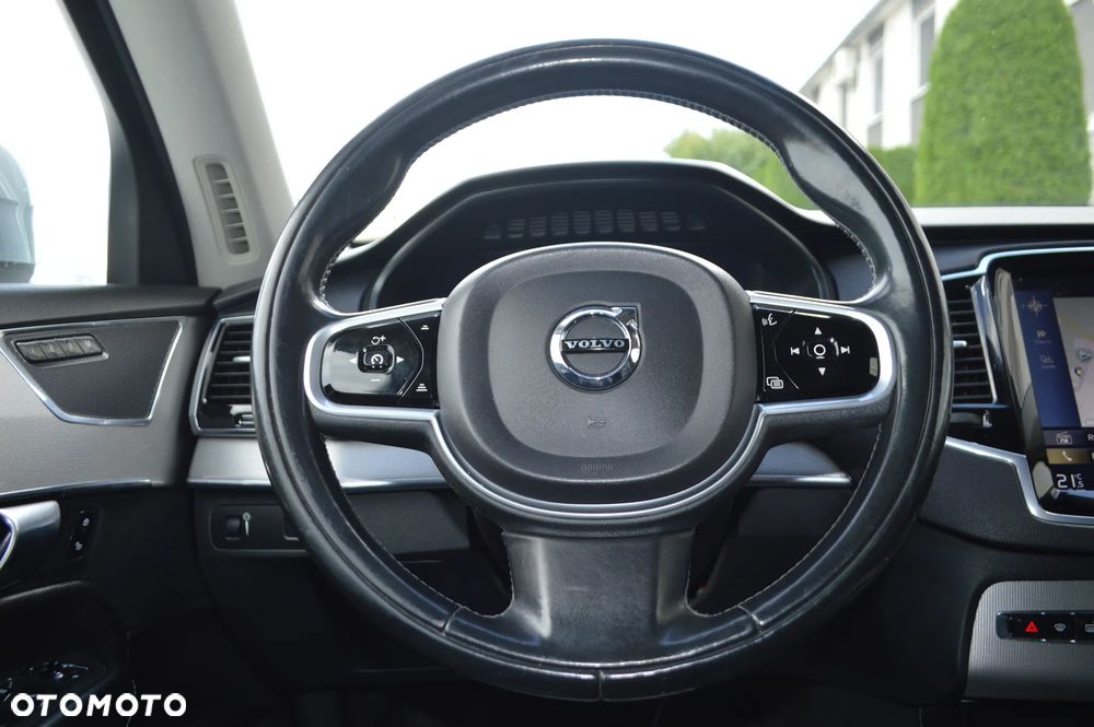 Volvo XC 90 - 19