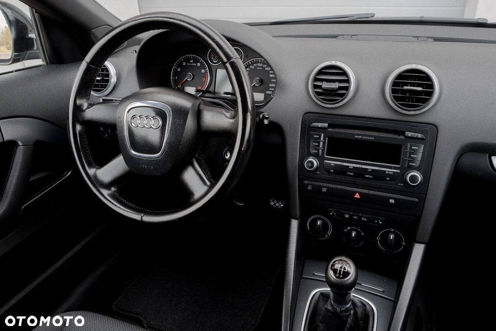 Audi A3 Cabrio 1.6 Attraction - 35