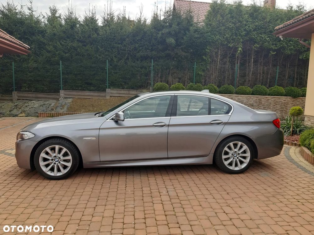BMW Seria 5 520i Sport-Aut - 8