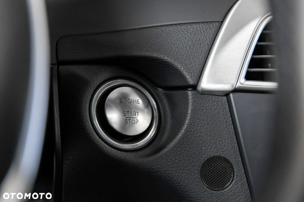 Mercedes-Benz Klasa C - 32