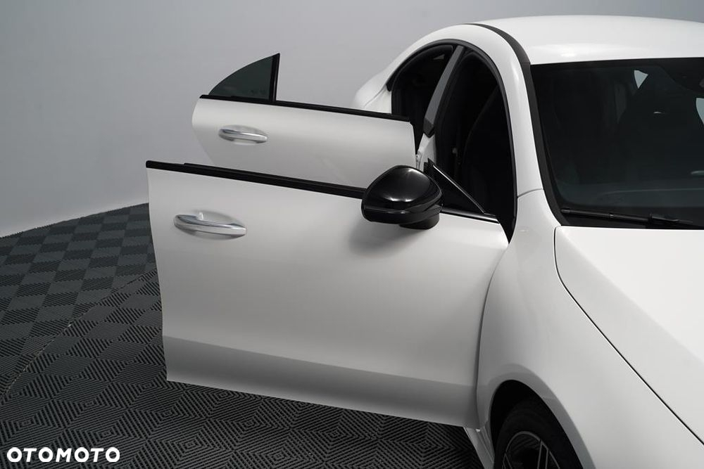 Mercedes-Benz CLA 200 mHEV AMG Line 7G-DCT - 25