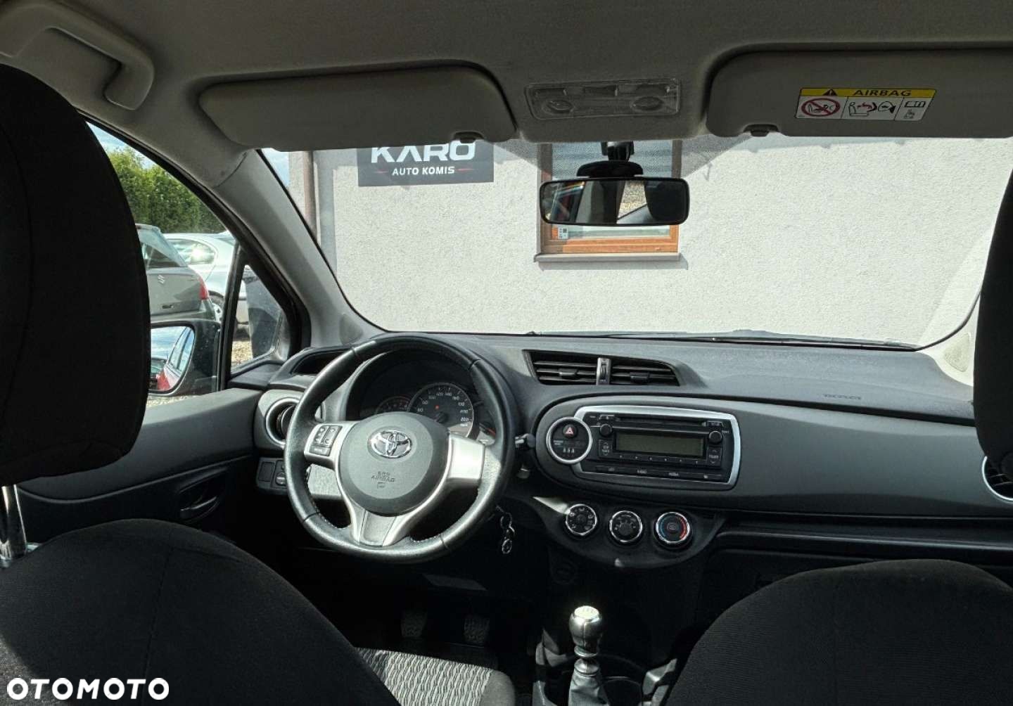 Toyota Yaris - 16