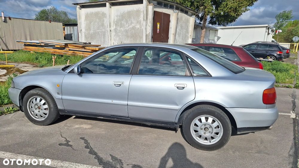 Audi A4 Avant 1.6 - 5