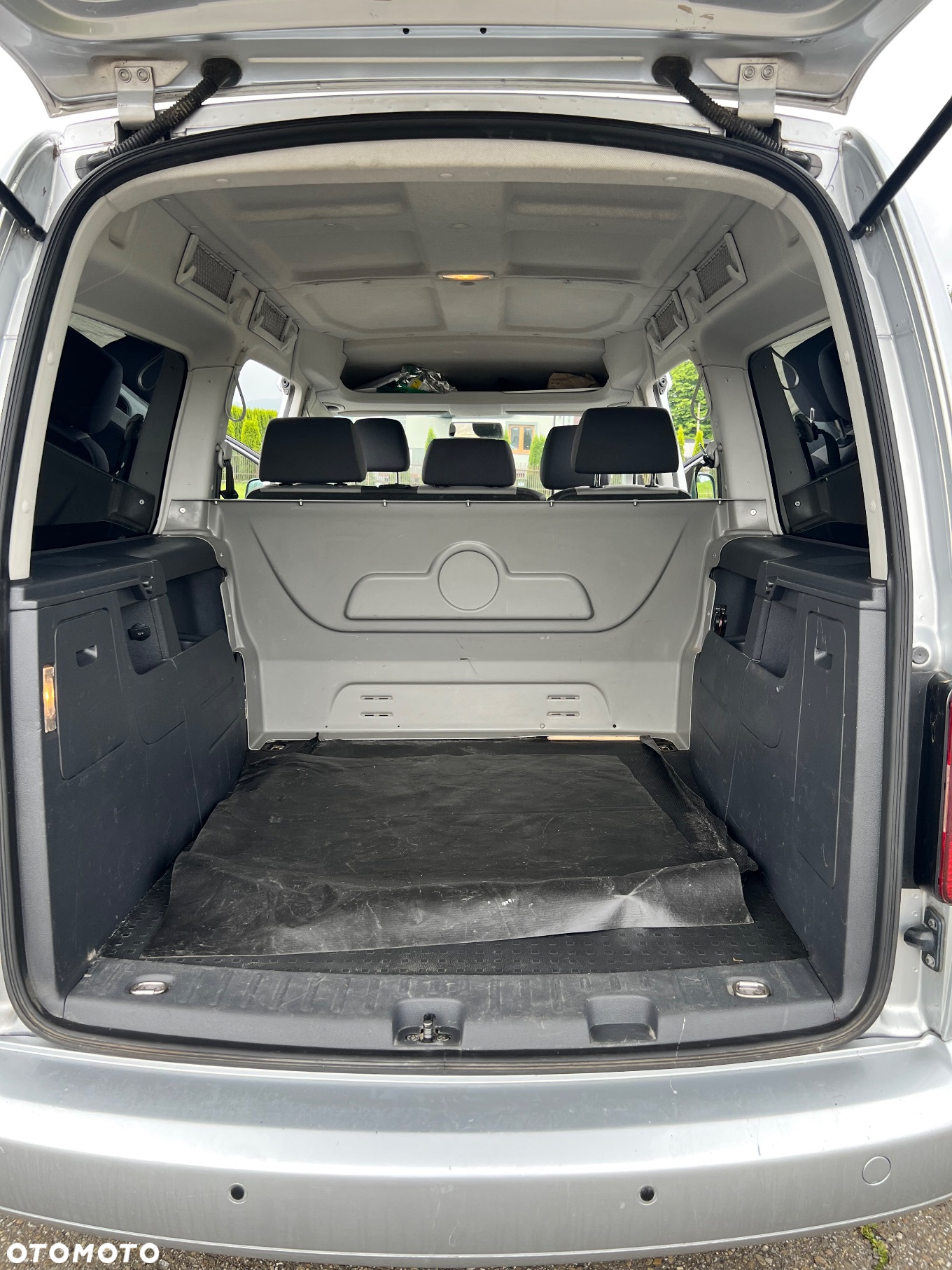 Volkswagen Caddy Maxi 1.6 TDI Comfortline - 9