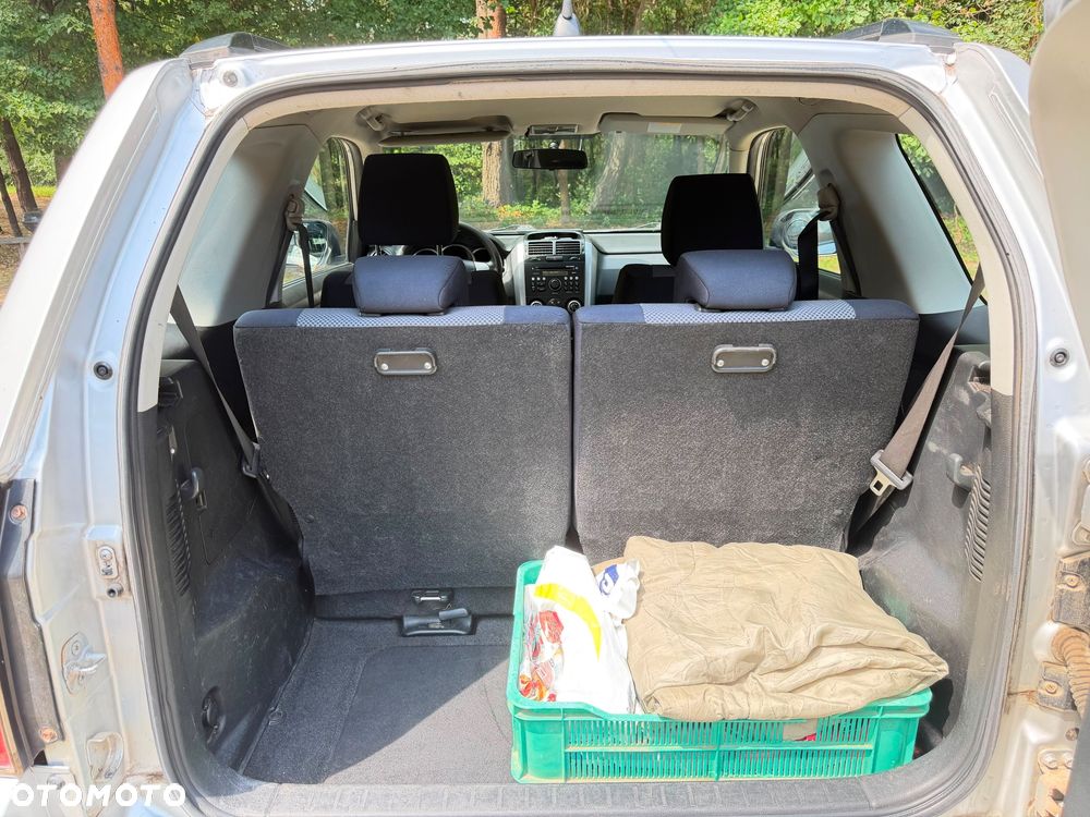 Suzuki Grand Vitara 1.9 DDiS - 11
