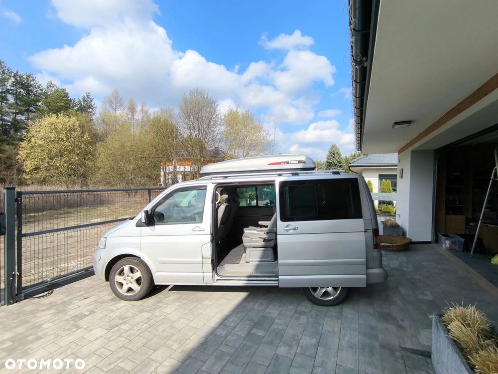 Volkswagen Multivan - 22