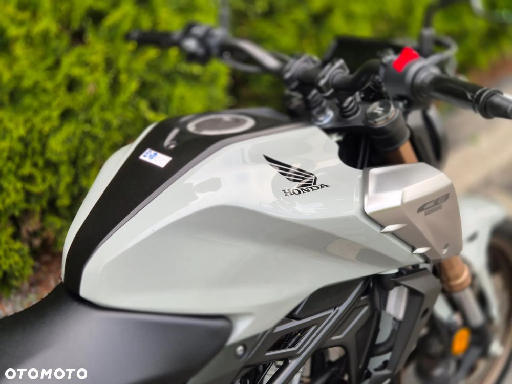 Honda CB - 10